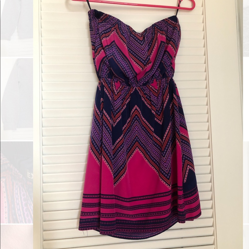 Express Dress - Picture 3 of 3